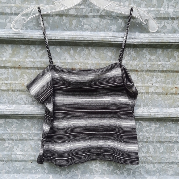 VINTAGE B&W Striped Speghetti Strap Crop Top - Picture 12 of 13